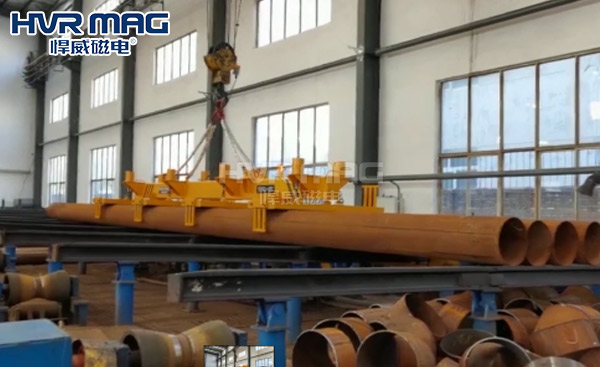 如何確保磁力吊具成排搬運(yùn)多根鋼管不掉落？