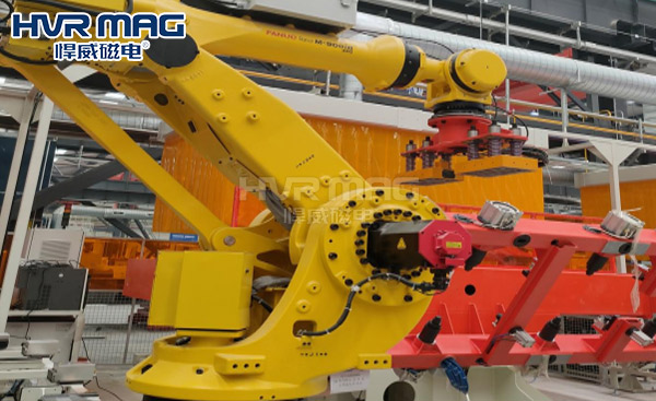 自動(dòng)化機(jī)器人電永磁吸盤(pán)搬運(yùn)鋼管