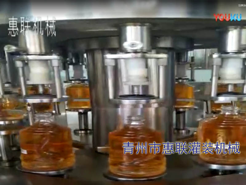 全自動食用油灌裝設備 全自動食用油灌裝設備