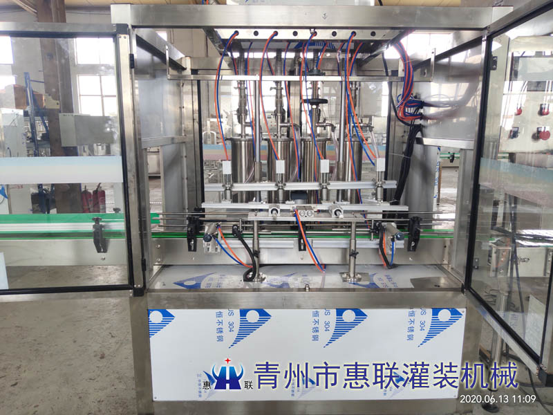 全自動油類灌裝機(jī) 全自動油類灌裝機(jī)